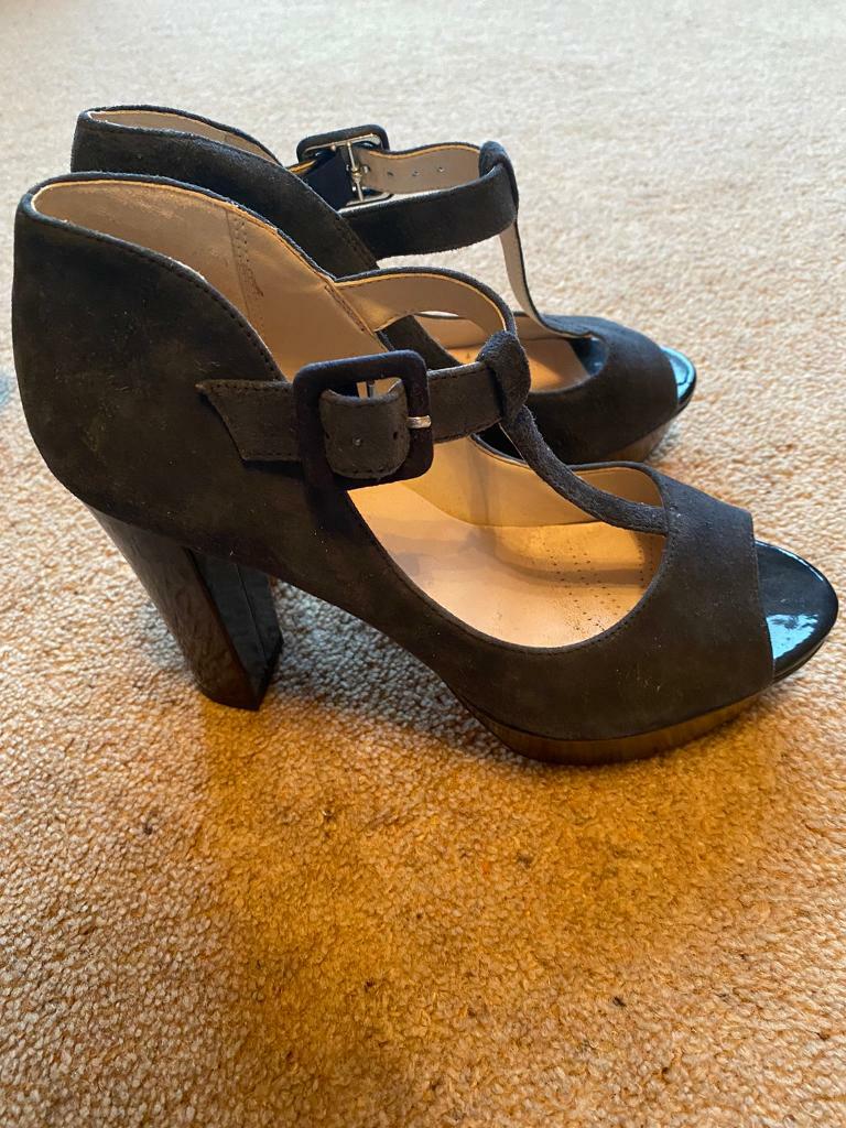 size 5 block heels